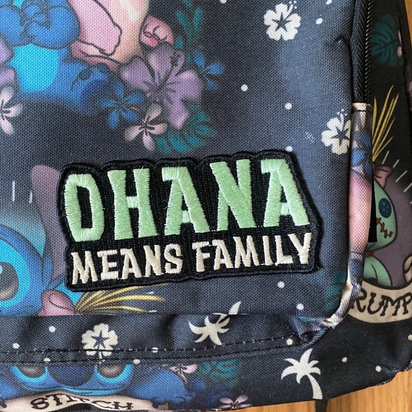 ❤️ Disney’s Lilo and Stitch Hawaii Ohana Backpack NWT - Picture 2 of 8